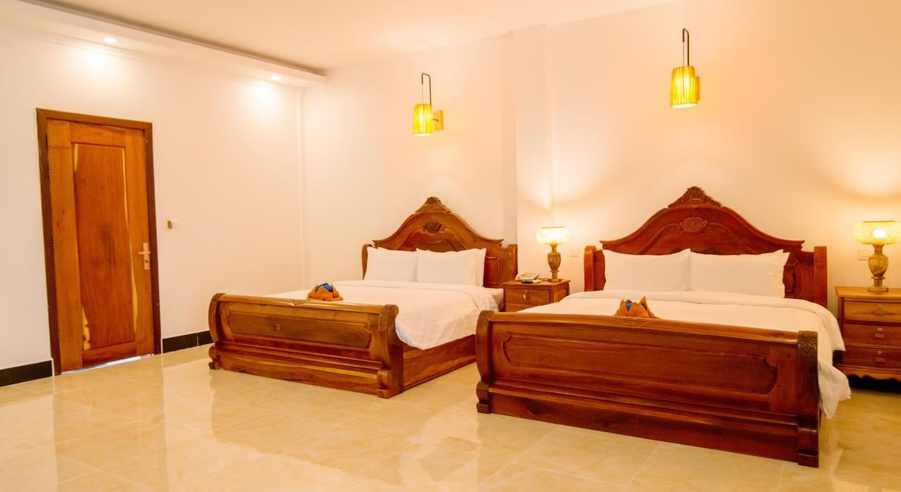 Hus Studio på 8 m² i Sala Kamreuk med 19 badrum  Siem Reap Exteriör bild