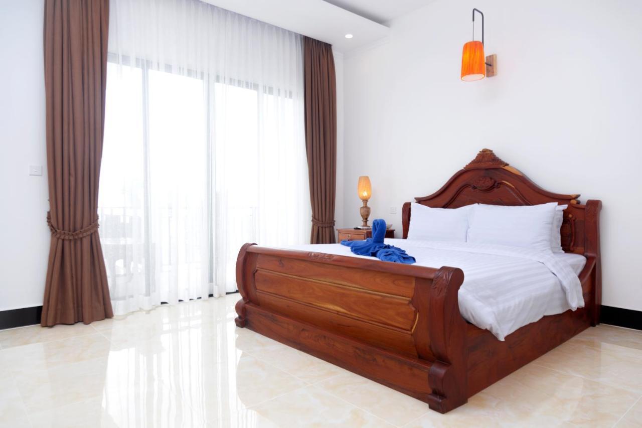 Hus Studio på 8 m² i Sala Kamreuk med 19 badrum  Siem Reap Exteriör bild