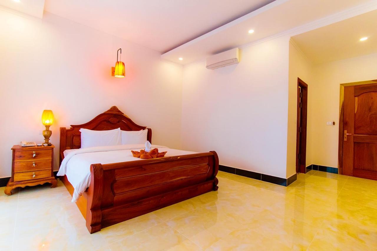 Hus Studio på 8 m² i Sala Kamreuk med 19 badrum  Siem Reap Exteriör bild